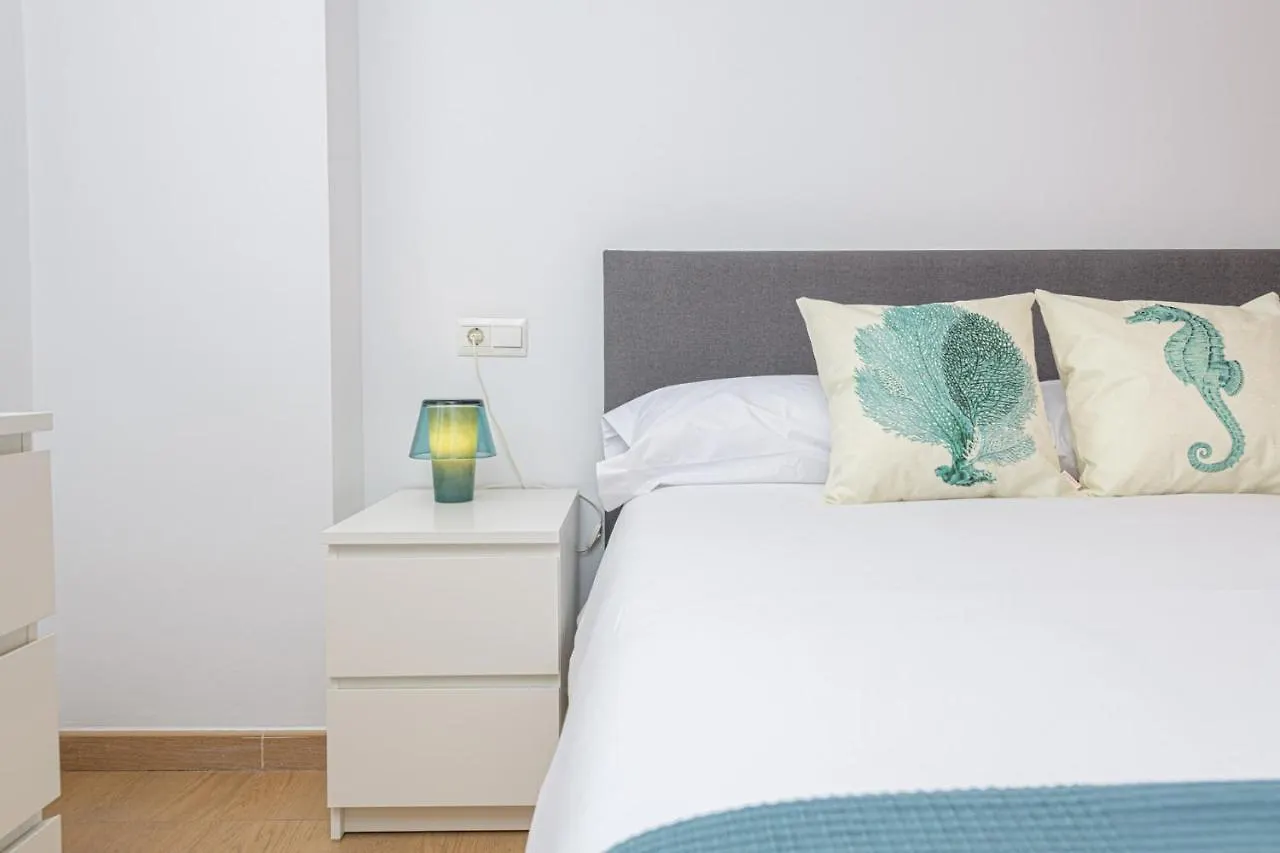 Wintowinrentals Amazing Front Sea View & Relax Torre de Benagalbon Lägenhet